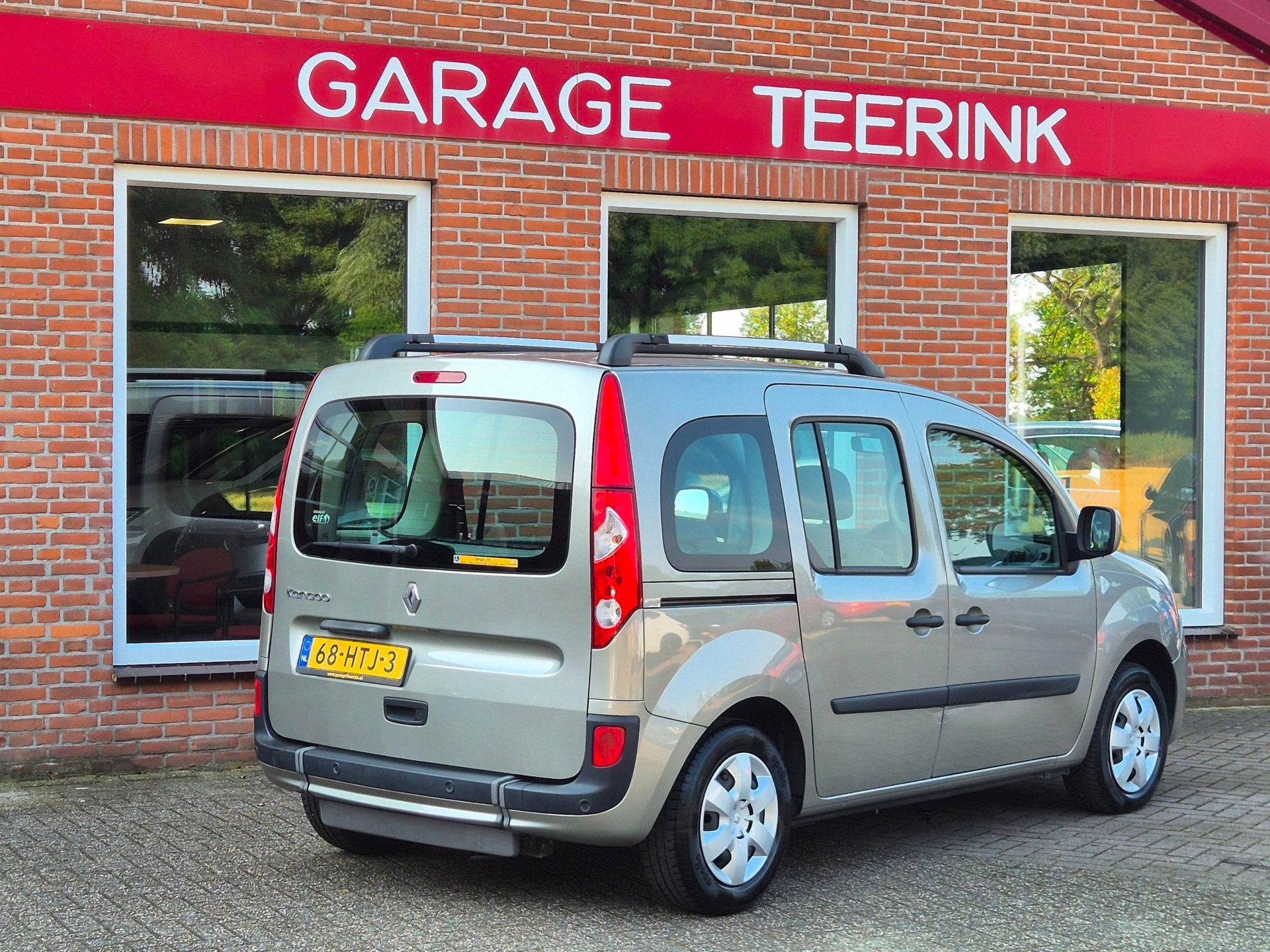 Renault Kangoo Family 1.6-16V Privilège 106PK 5drs AUTOMAAT, Auto's, Stof, Gebruikt, 1600 cc, Origineel Nederlands