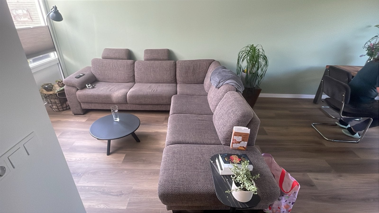 Comfortabele Hoekbank - Bruin Stof -, Huis en Inrichting, Ophalen, Hoekbank, 300 cm of meer, Zo goed als nieuw