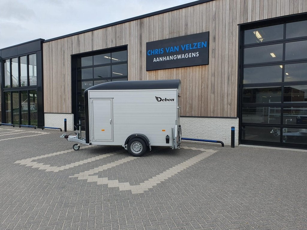 Debon Roadster 300 gesloten aanhangwagen, Nieuw