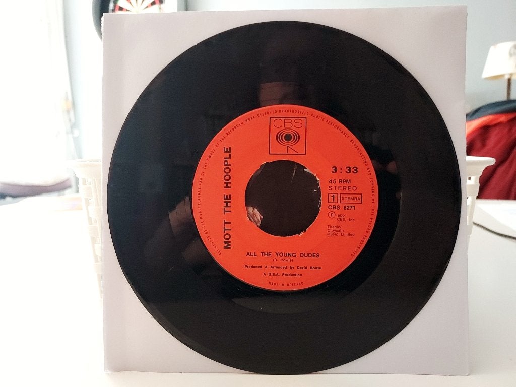 7" Single Mott The Hoople - All The Young Dudes / One Of The, Gebruikt, 7 inch, Ophalen of Verzenden, Pop