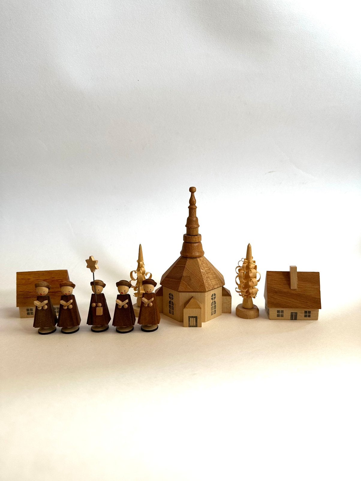 Vintage DDR Erzgebirge kerstset Seiffen – zangers & kerk, Verzenden, Gebruikt