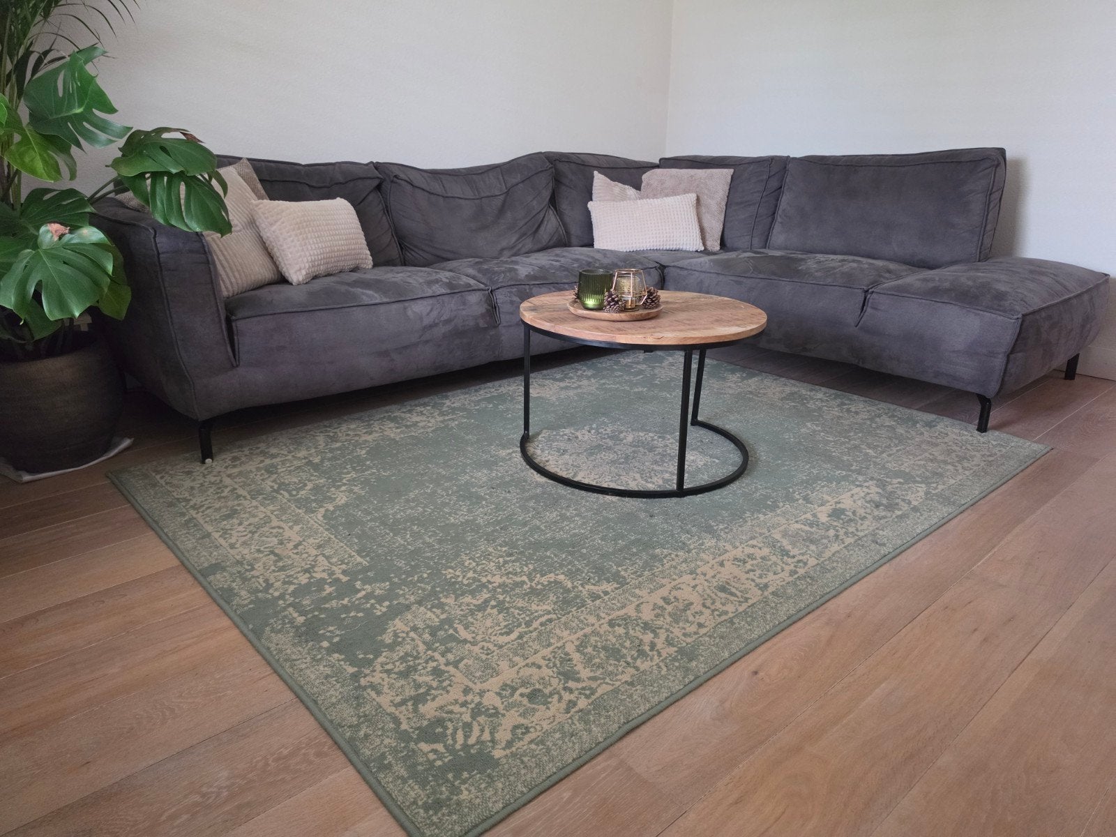 Groen vloerkleed met vintage patroon 160 bij 220cm, Ophalen, Gebruikt, Groen, 150 tot 200 cm
