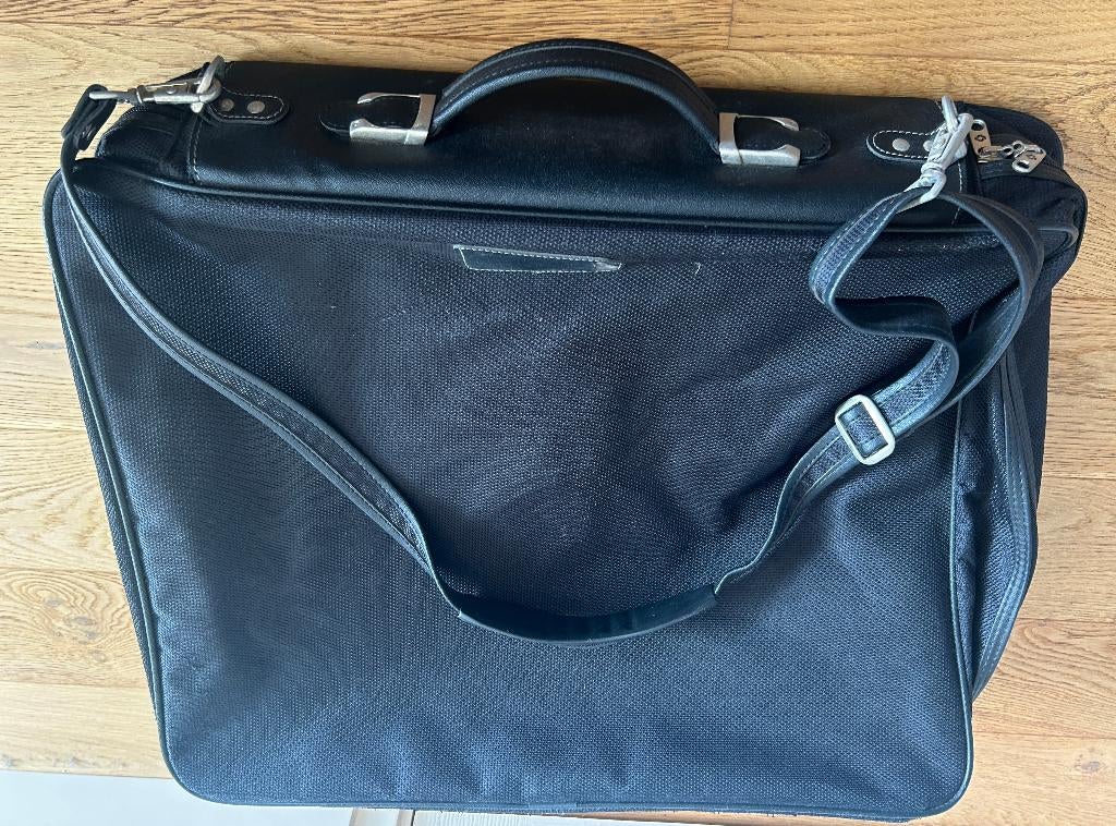 Samsonite reis/kledingtas, 30 cm of meer, Gebruikt, Zwart, Ophalen of Verzenden