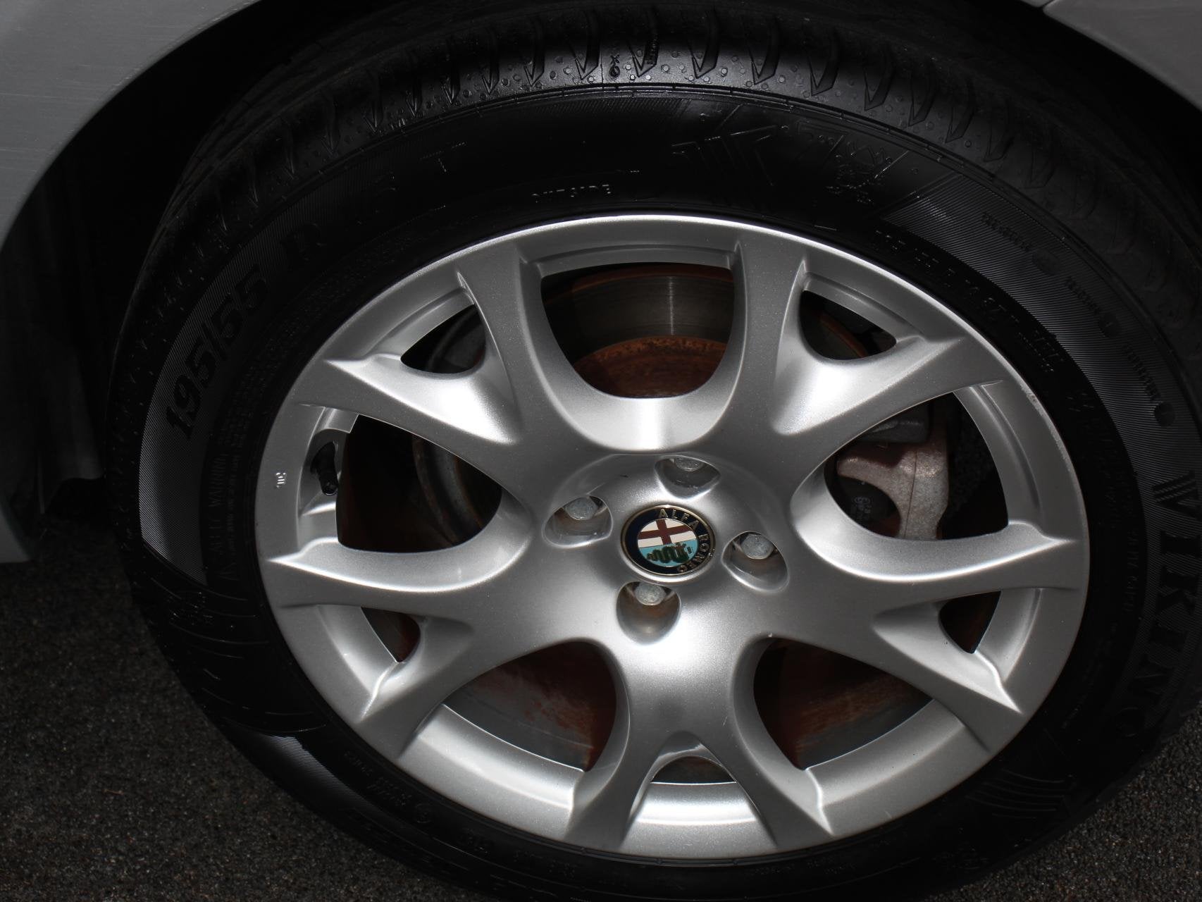 Alfa Romeo MiTo 1.4 Progression Handel/Export! Airco Lichtme, Auto's, Voorwielaandrijving, Euro 5, Stof, Gebruikt