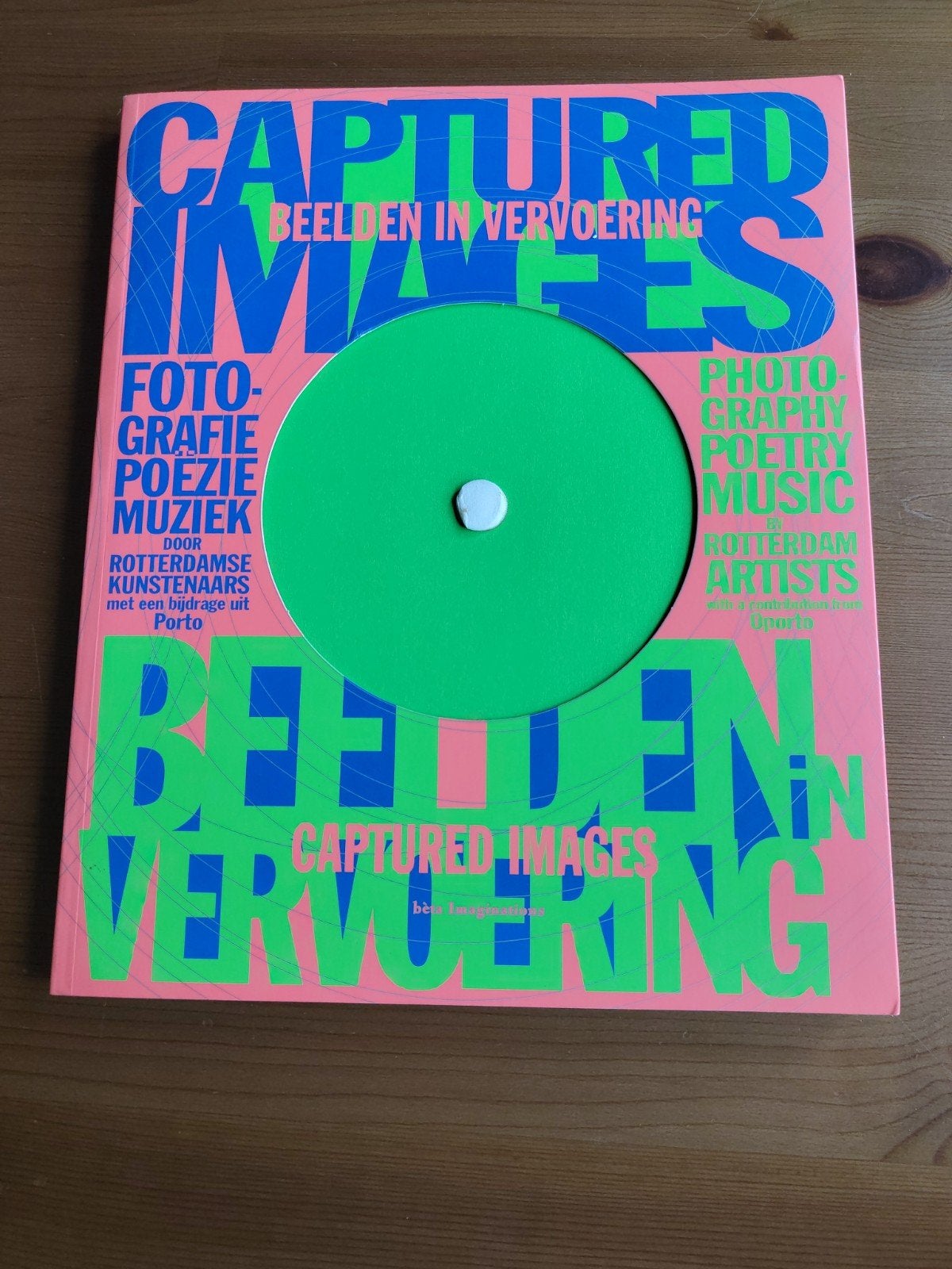Captured Images: Fotografie, Poëzie, Muziek Rotterdam, Ophalen of Verzenden, Zo goed als nieuw, Fotografie algemeen, Rotterdamse kunstenaars