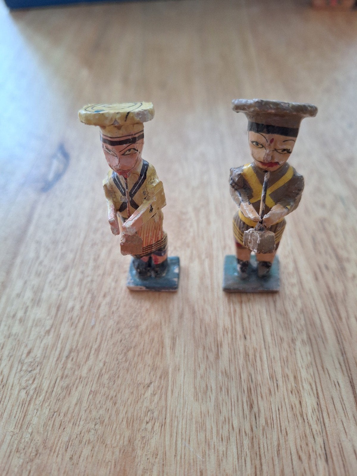 2 handgemaakte houten popjes uit het Ertsgebergte, Ophalen of Verzenden, Gebruikt