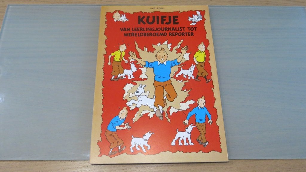 Kuifje Van leerlingjournalist tot wereldberoemdreporter, Eén stripboek, Ophalen of Verzenden, Zo goed als nieuw