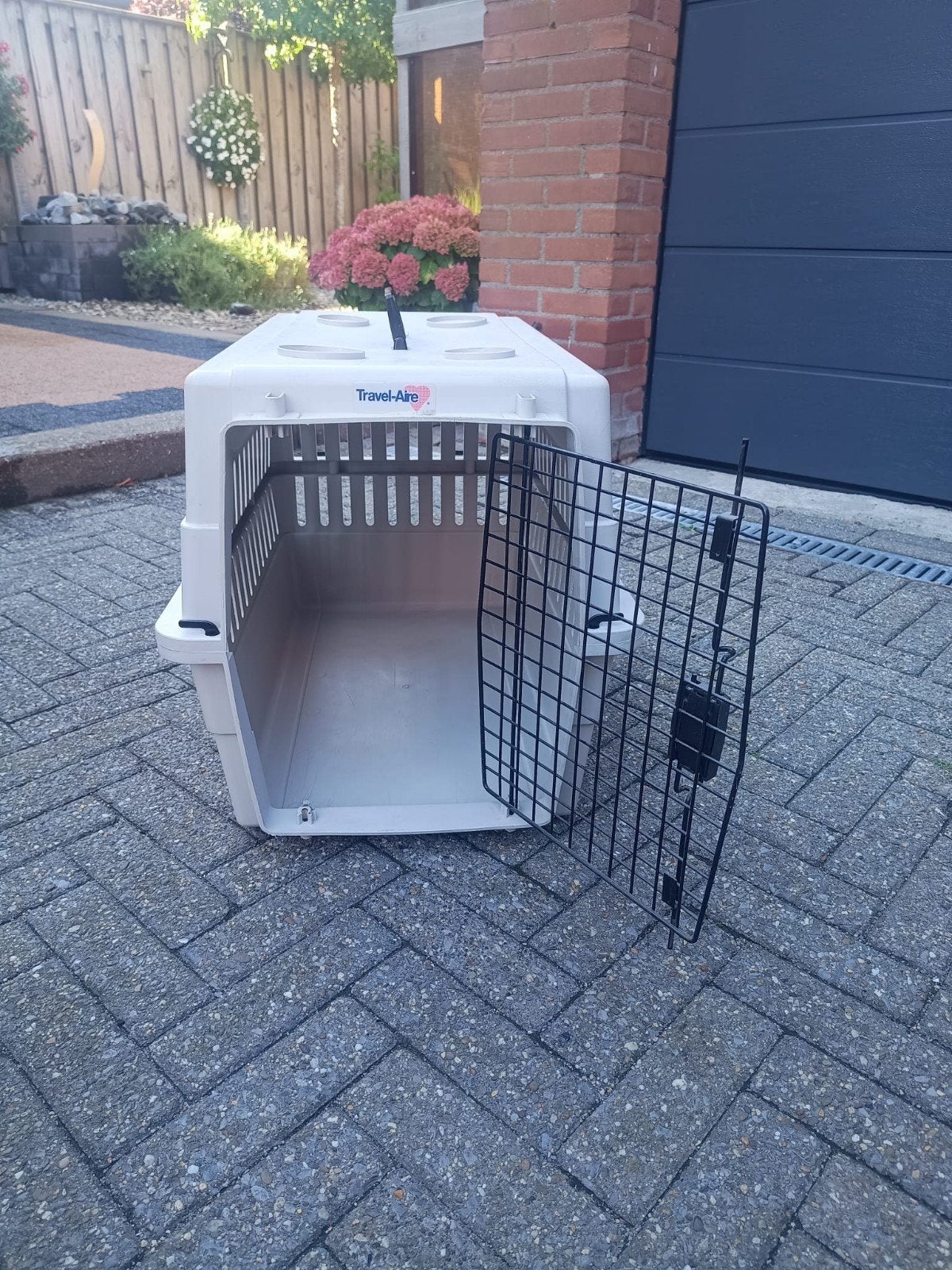 Honden reis Bench kunstof 60x40x45 cm, Ophalen, Zo goed als nieuw, Minder dan 75 cm, Minder dan 65 cm