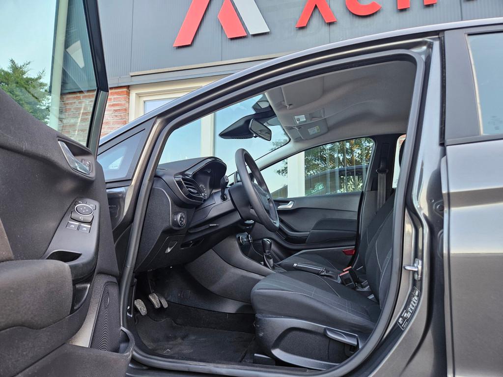 Ford Fiesta 1.1 Trend Trekhaak! PDC! Navigatie! Nette Auto!, Gebruikt, 49 €/maand, Origineel Nederlands, Bedrijf
