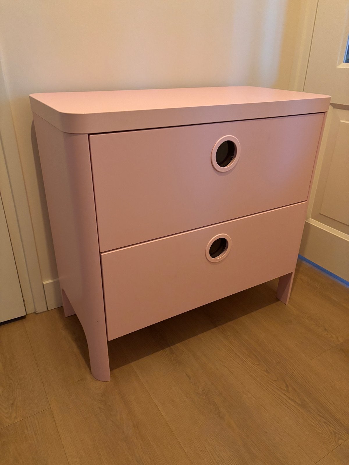 Roze ladekast met 2 laden - Zo goed als nieuw, Ophalen, 1 of 2 laden, 50 tot 100 cm, Zo goed als nieuw