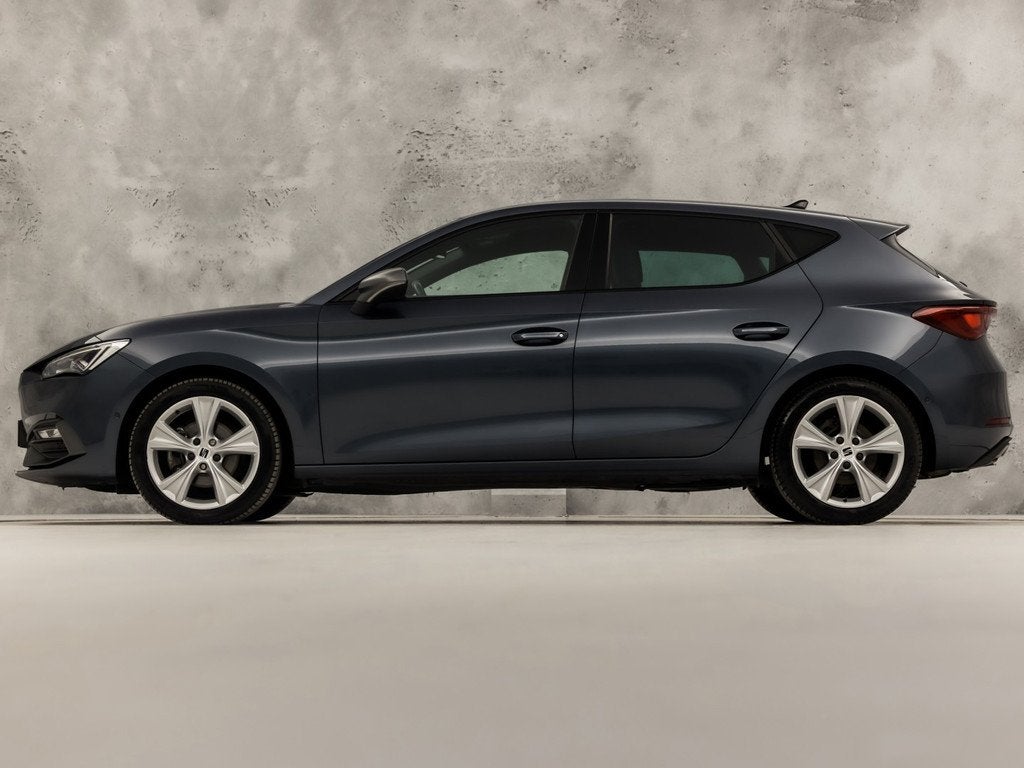 SEAT Leon 1.0 TSI FR Sport (APPLE CARPLAY, GROOT NAVI, GETIN, Auto's, Seat, 12 maanden, Gebruikt, Leon, Leder en Stof