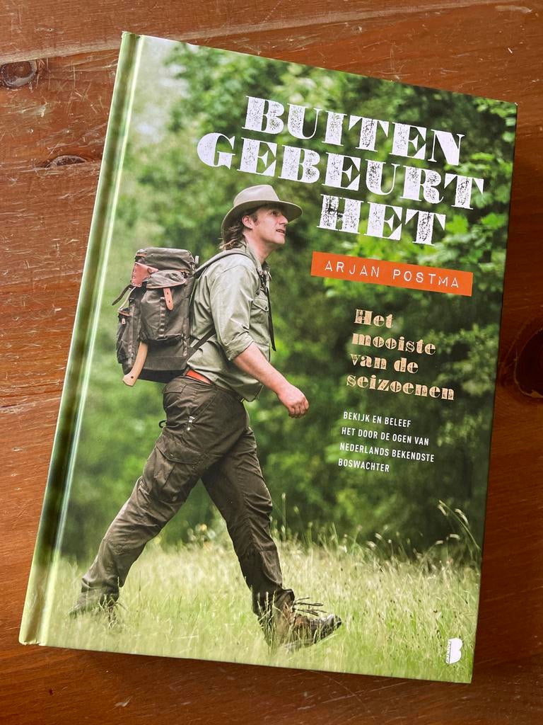 Buiten Gebeurt Het - Arjan Postma (Natuurboek), Boeken, Natuur, Ophalen, Gelezen, Natuur algemeen