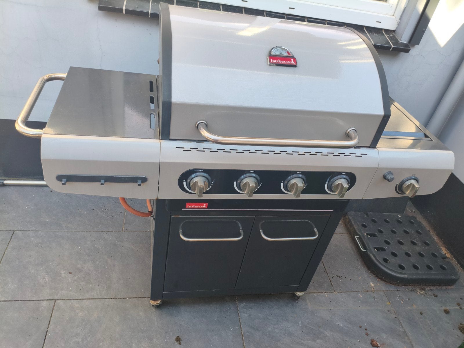 Barbecook 4 pits plus zijbrander en gasfles, Ophalen