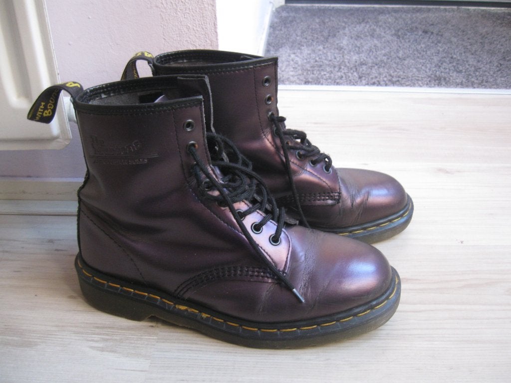 DR MARTENS paars metallic maat 40 goede staat, Overige kleuren, Ophalen of Verzenden, Dr. Martens, Zo goed als nieuw