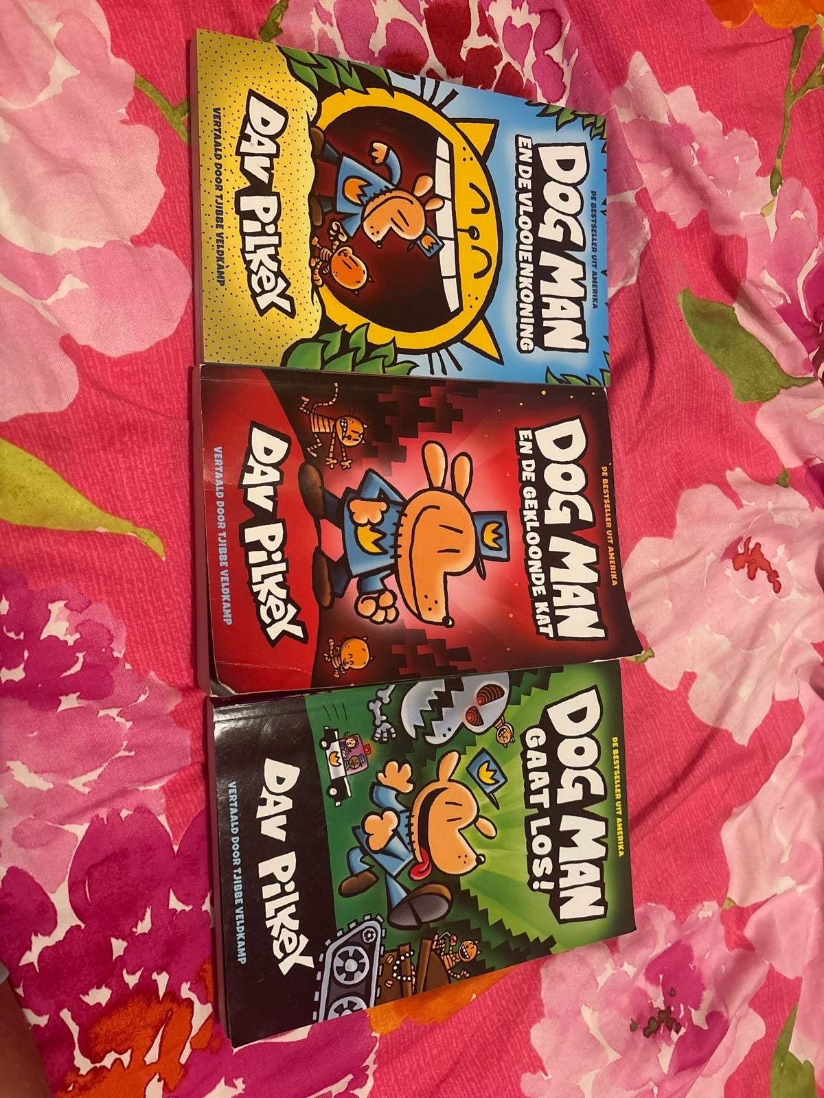 Dog Man Boeken Set - Dav Pilkey (3 delen), Ophalen of Verzenden, Gelezen, Fictie algemeen