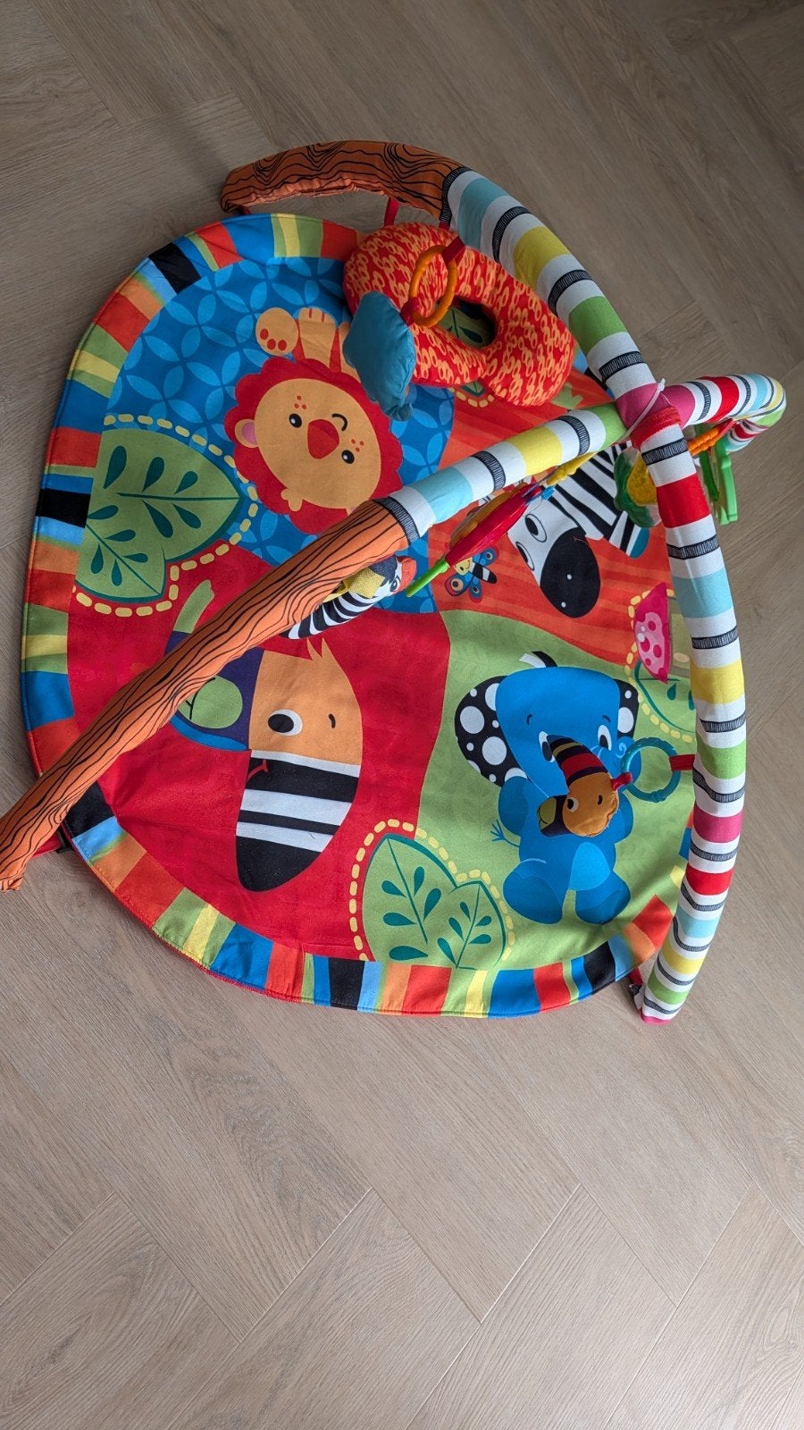 Bondigo speelkleed met kussentje en speeltjes, Ophalen, Zo goed als nieuw