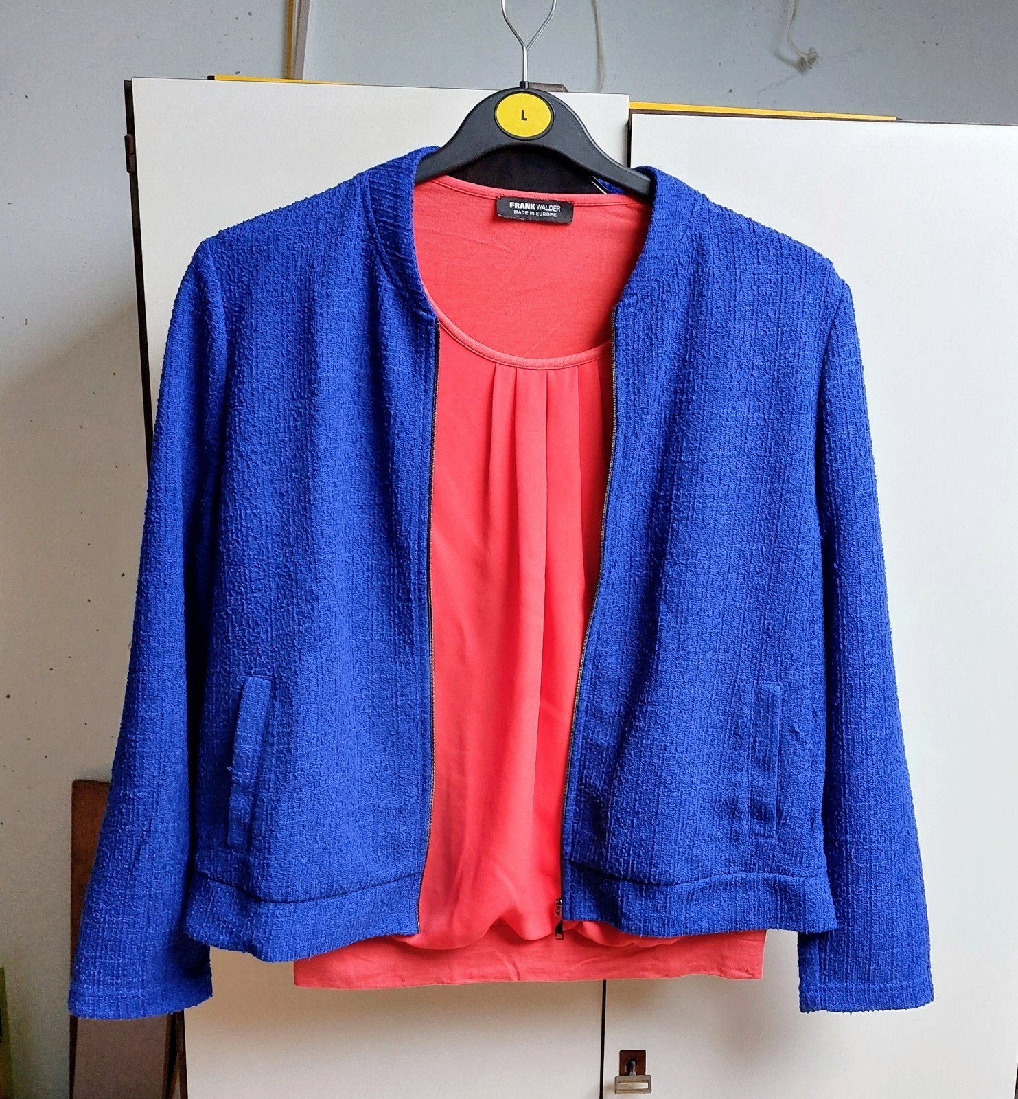 Blauw jasje met rode blouson, Maat 38/40 (M), Blauw, Ophalen of Verzenden, Jasje