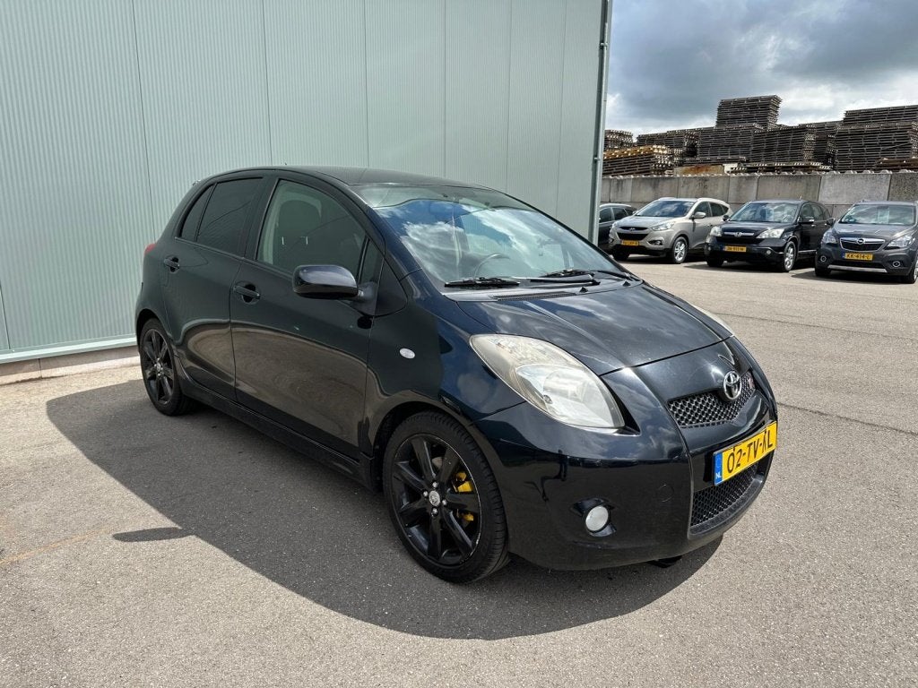 Toyota Yaris 1.8 VVTi TS LEKKE KOPPAKKING ! (bj 2007), 4 cilinders, 133 pk, Bedrijf, Handgeschakeld