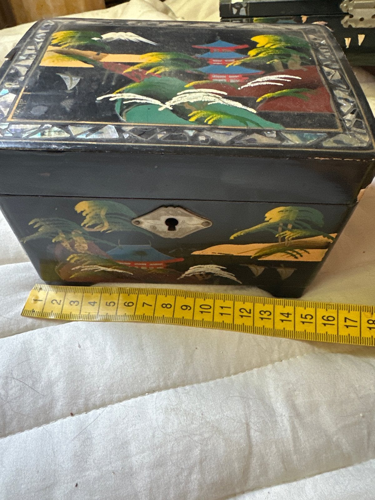 Vintage Muziekdoosje met Oosterse Decoratie - Speelt Langzaa, Ophalen, Gebruikt