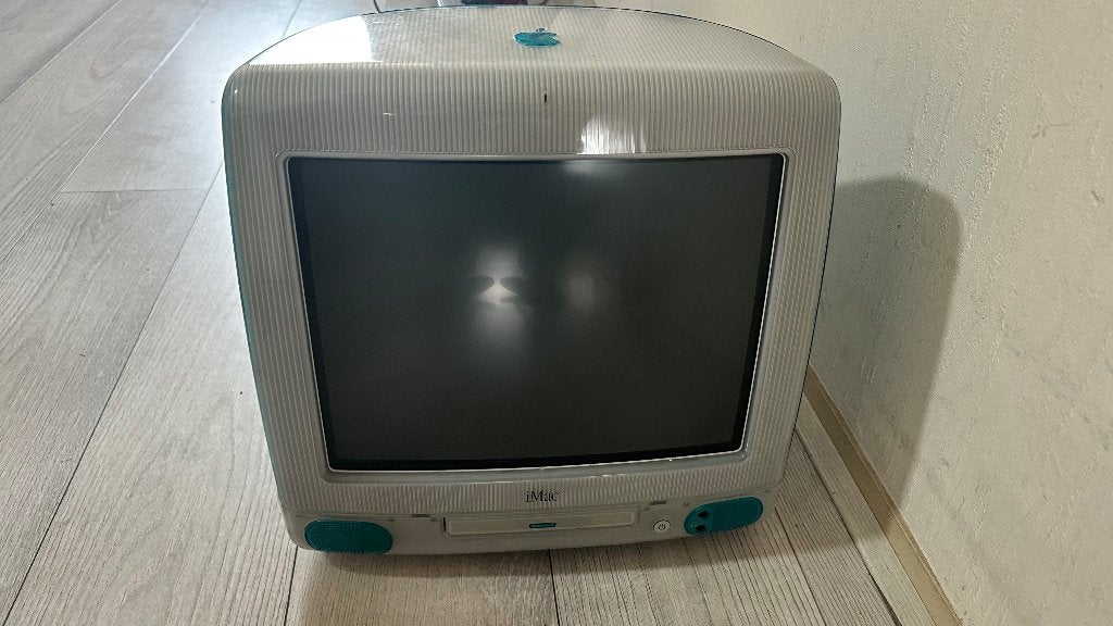 Apple iMac G3 (Blue) – Parts or Repair, Apple, Ophalen of Verzenden, Support@apple.com, Apple