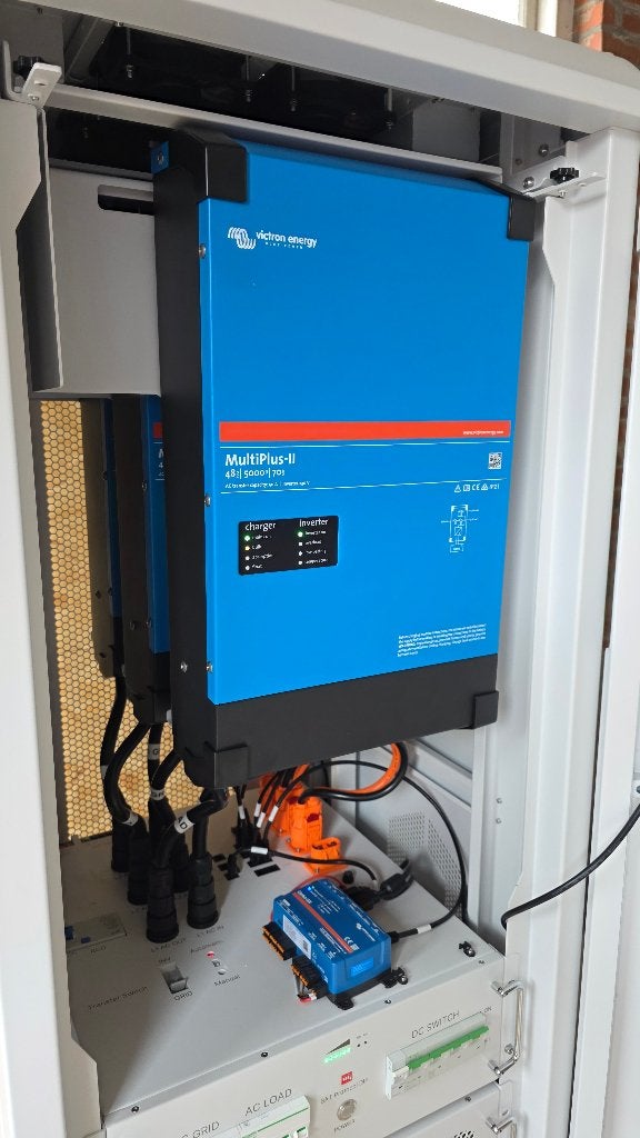 30 kWh HiTHIUM thuisbatterij met 3-fase Victron ESS, Doe-het-zelf en Verbouw, Zonnepanelen en Toebehoren, Ophalen of Verzenden