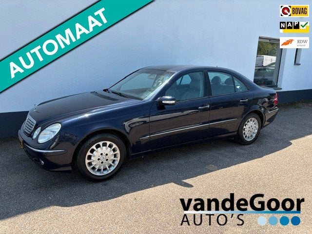 Mercedes-Benz E-klasse 320 Avantgarde, '03 aut NL-auto in ee, Auto's, Automaat, Achterwielaandrijving, Gebruikt, Blauw
