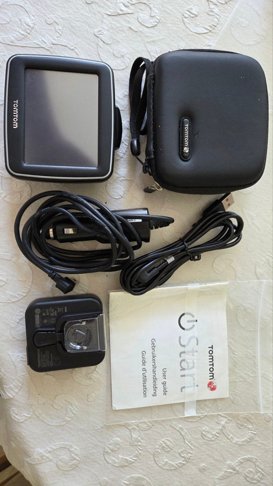 TomTom Start navigatiesysteem met accessoires, Ophalen of Verzenden