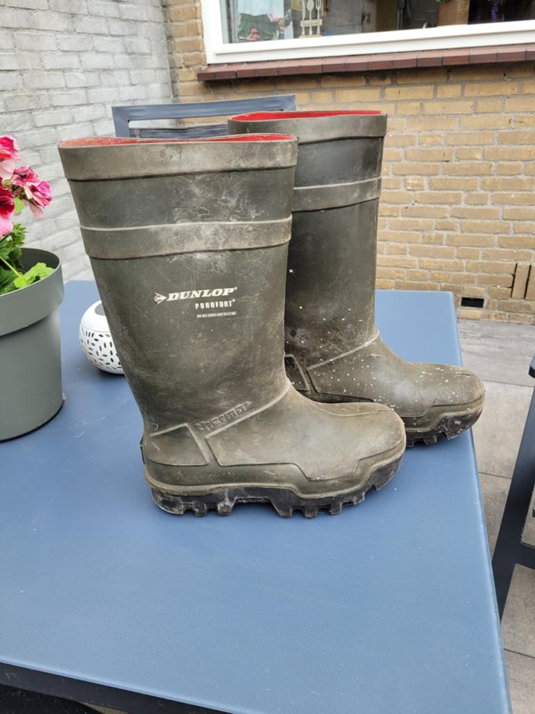 Werklaarzen dunlop, Ophalen, Zwart