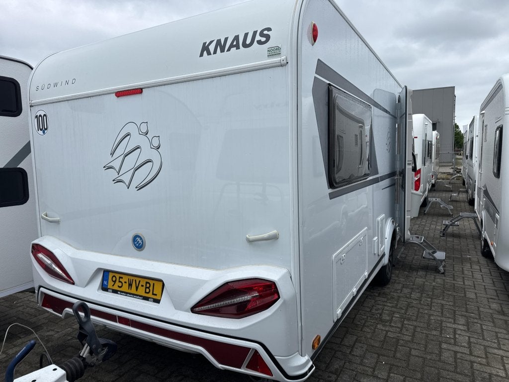 Knaus Sudwind 540 EU, Caravans en Kamperen, Caravans, Rondzit, Bedrijf, 5 tot 6 meter, Knaus