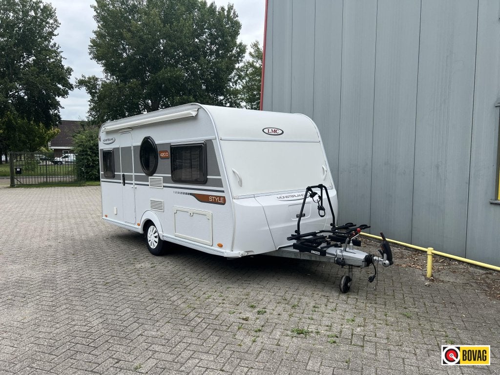 LMC Style 420 D Mover,luifel,fietsenrek, Caravans en Kamperen, Caravans, Schokbreker, Bedrijf, Treinzit, 4 tot 5 meter