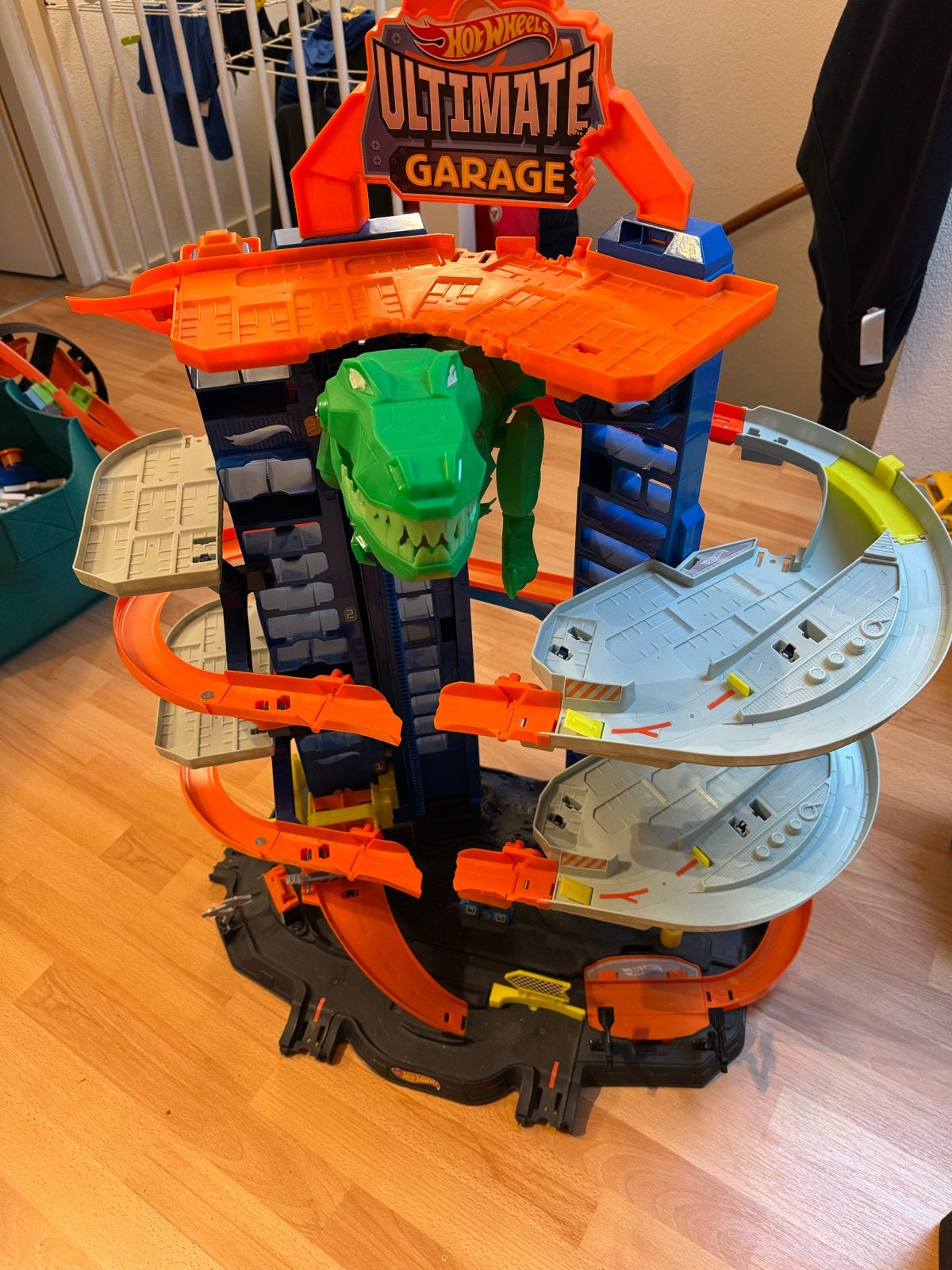 Hot Wheels Ultimate Garage met T-Rex, Ophalen, Gebruikt, Jongen