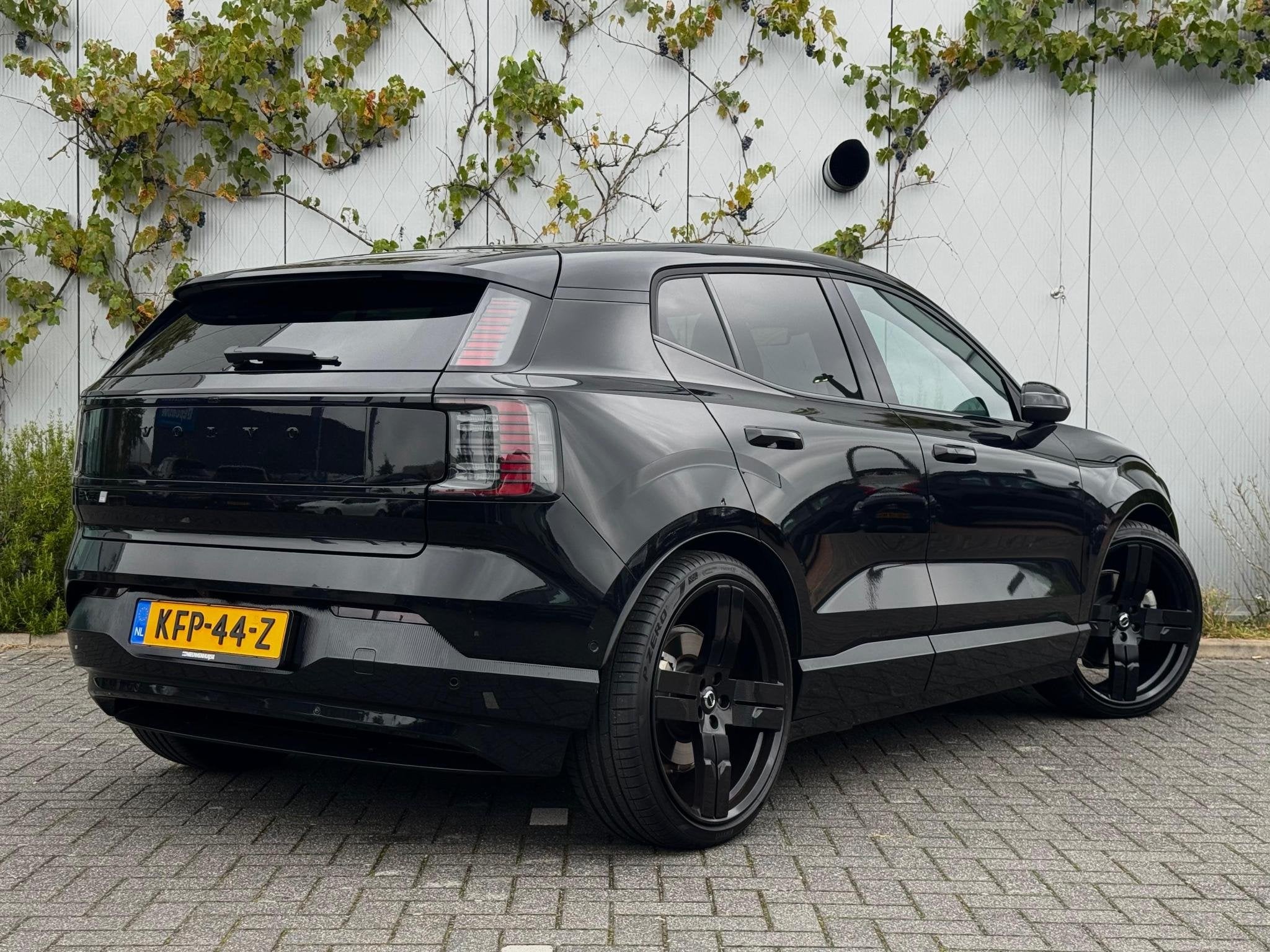 Volvo EX30 P5 Long Range Ultra Europa Black Ed 69 kWh | 21", Auto's, Automaat, Achterwielaandrijving, Automatische klimaatregeling