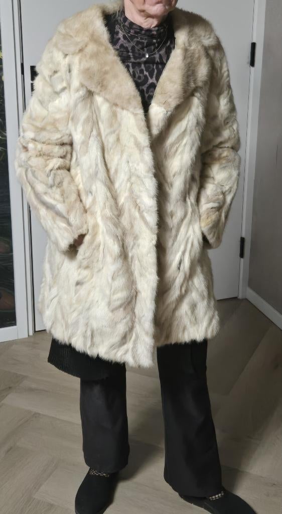 Prachtige nerts (mink) bontjas, Kleding | Dames, Jassen | Winter, Ophalen of Verzenden, Gedragen, Maat 42/44 (L), Wit