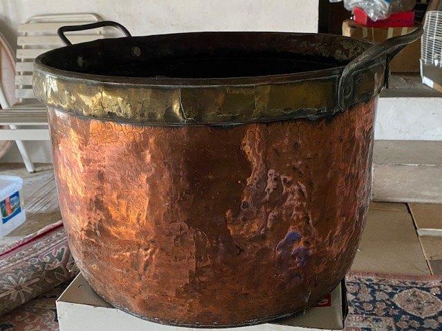 Koperen ketel, Ophalen, Koper