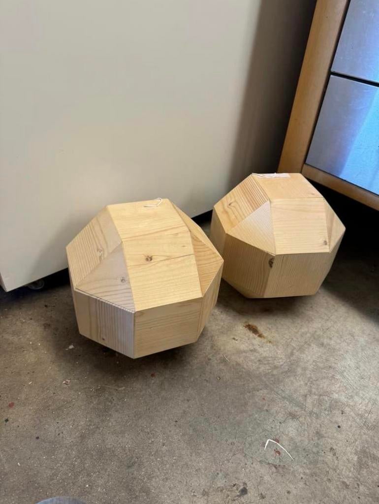 2 Houten Hexagon Blokken, Overige onderwerpen, Houtsnijwerk, Ophalen of Verzenden, Handgemaakt