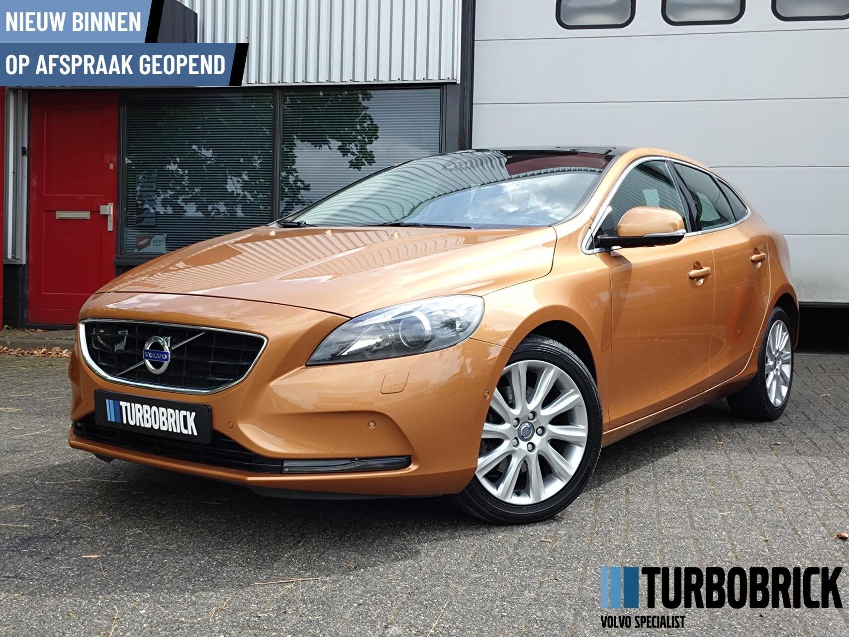Volvo V40 1.6 T3 Summum |1e eig|Pano|Cruise|Keyless|CitySafe, Voorwielaandrijving, 1596 cc, Stof, Gebruikt