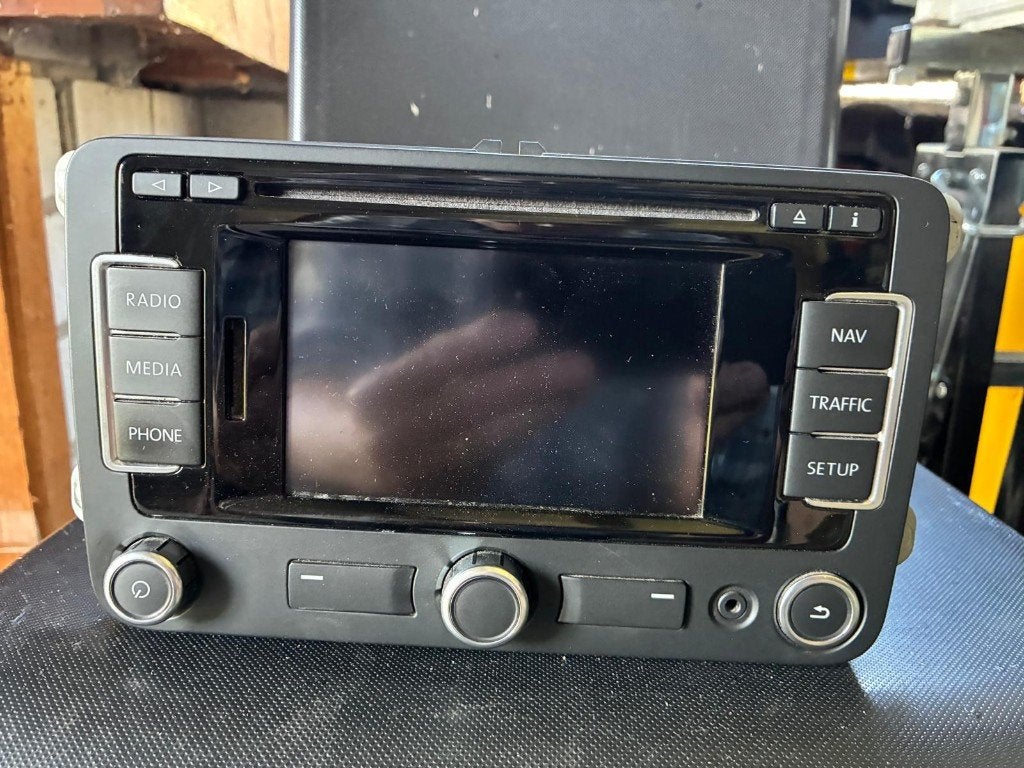 auto radio met navigatie originelenVW-navigatieradio, Ophalen of Verzenden, Gebruikt, Volkswagen