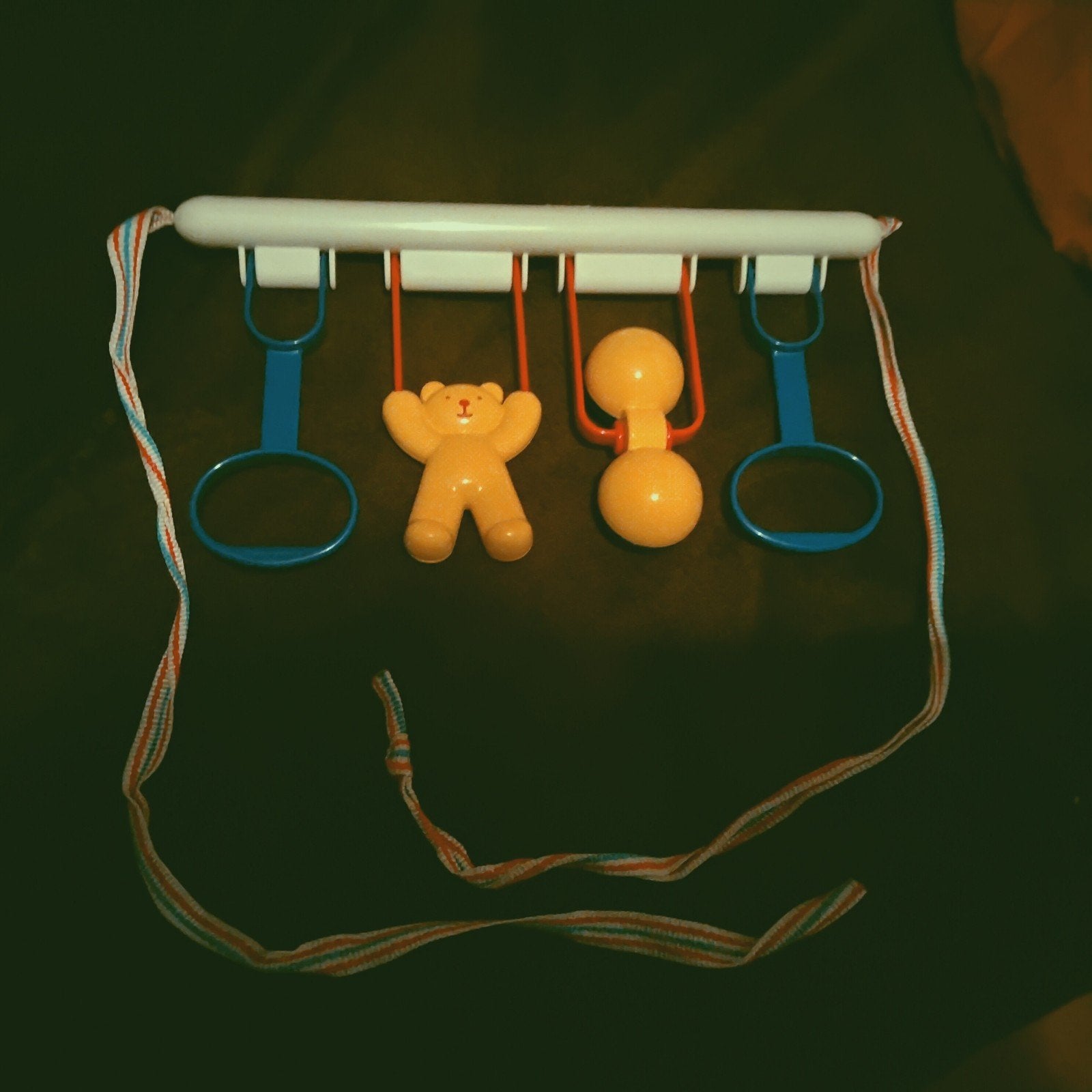 Ambi toys boxhanger en speelgoed, Kinderen en Baby's, Speelgoed | Babyspeelgoed, Ophalen of Verzenden, Gebruikt, Overige typen