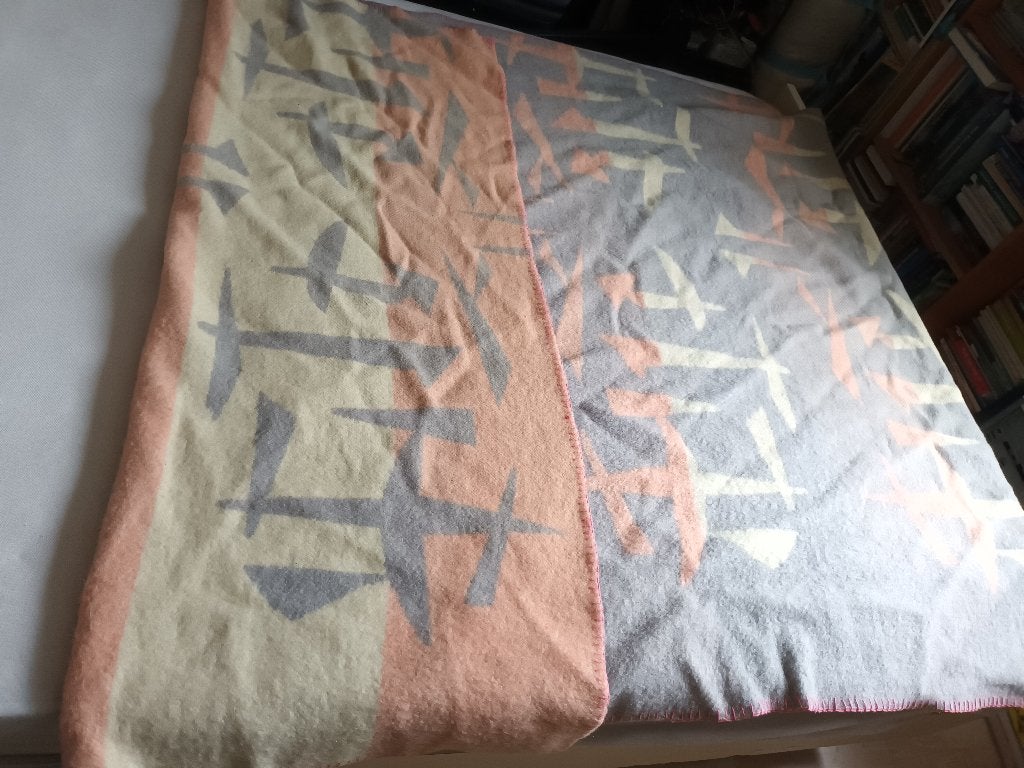   PVZ ?  1p roze grijs wollen deken 225-143cm woondeken, 143 cm, Woondeken, Wol, Ophalen of Verzenden