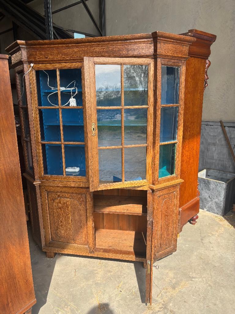 Antieke eiken vitrinekast met blauw interieur – 18e/19e C, Ophalen, Glas, Met deur(en), 50 tot 100 cm
