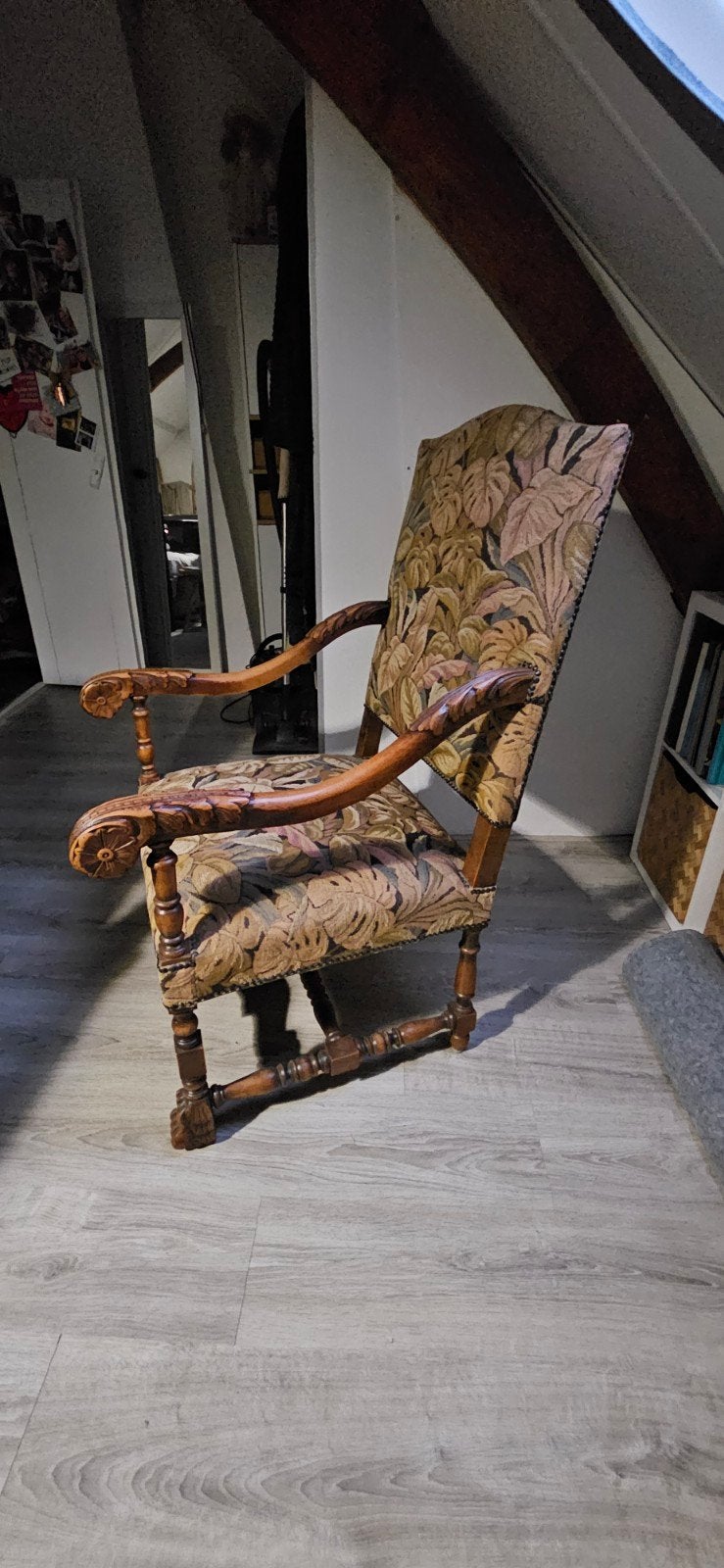 Oude fauteuil, Ophalen