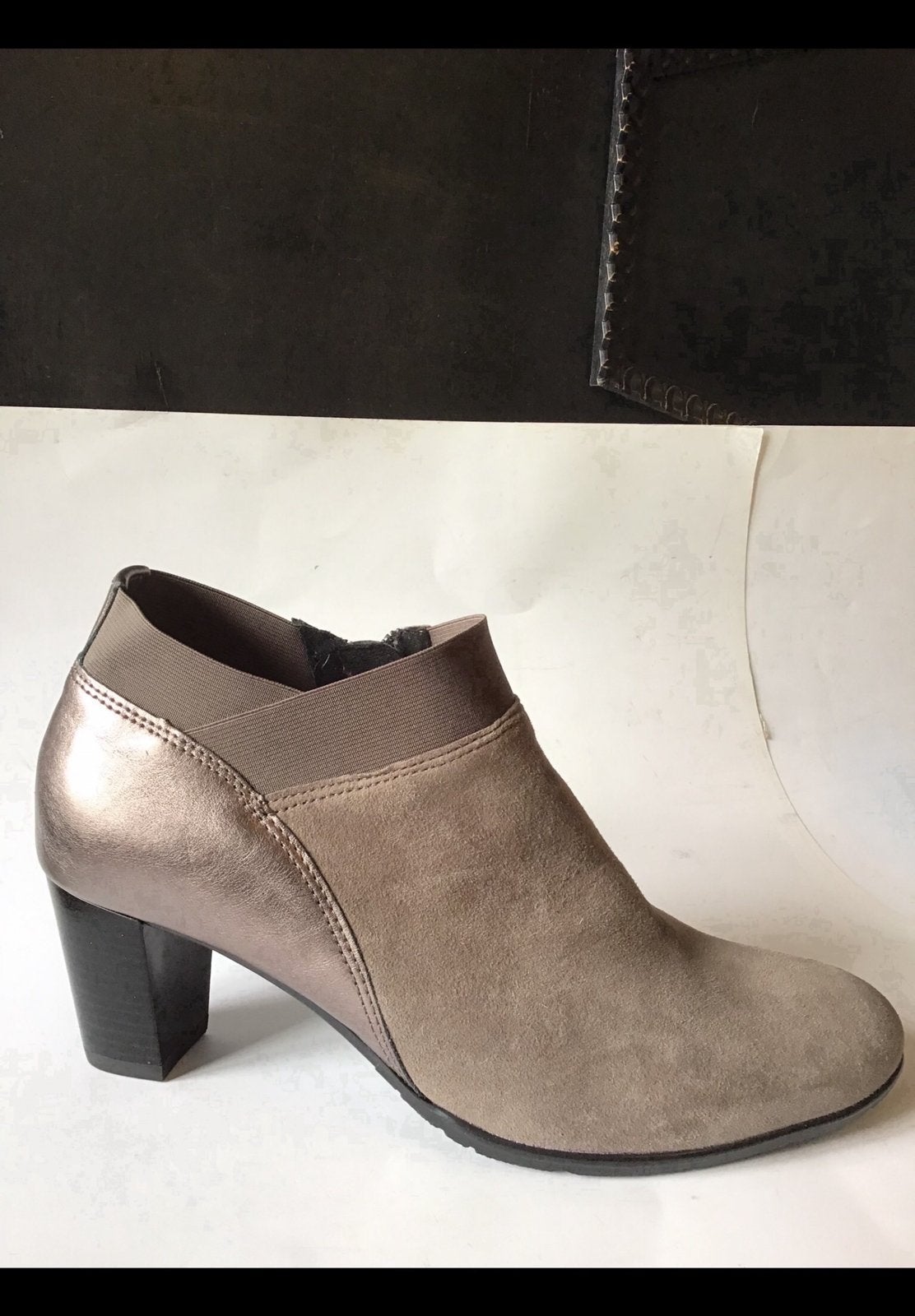 Nieuwe Ara laarsjes, kort maat 38,5 / maat 5,5 taupe, bruin., Ophalen of Verzenden, Zo goed als nieuw, Bruin