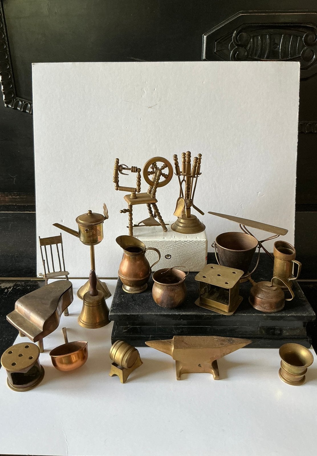 18 Stuks rood & geel koperen / messing miniaturen. Defectjes, Ophalen of Verzenden