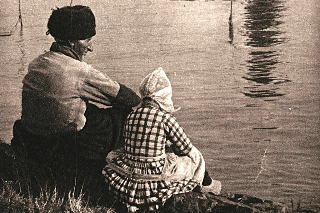 936251 Volendam Klederdracht Botter Nette kaart Onbeschreven, Verzamelen, Ophalen of Verzenden, 1920 tot 1940, Ongelopen, Noord-Holland