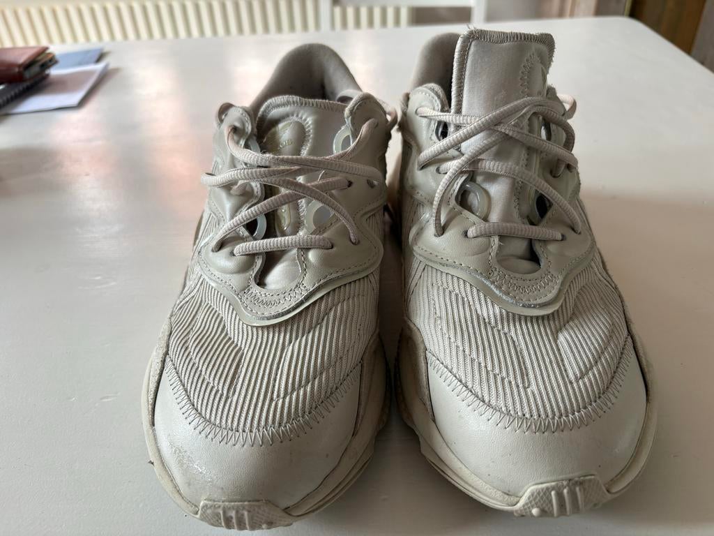 Adidas Ozweego sneakers - Maat 43, Ophalen of Verzenden, Gedragen, Sneakers of Gympen