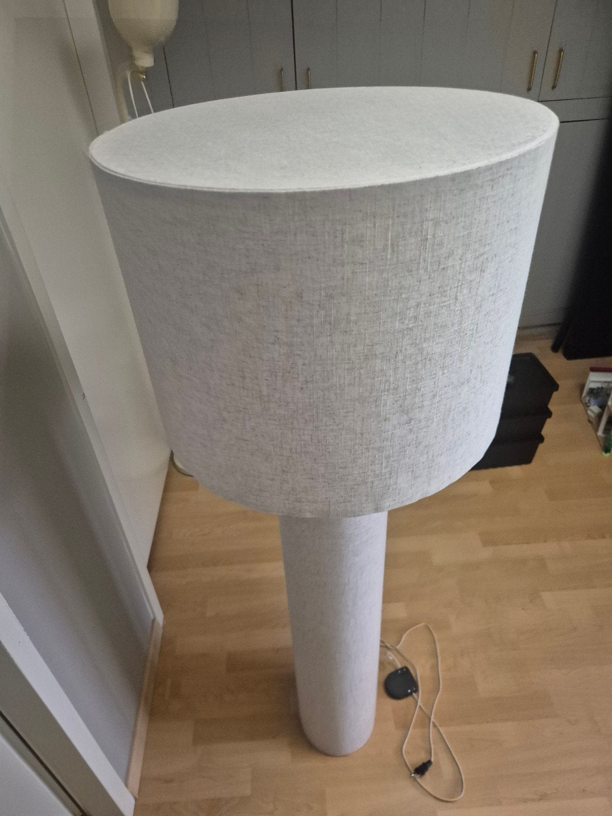 KARWEI Vloerlamp met stoffen kap, Huis en Inrichting, Lampen | Vloerlampen, Ophalen, Textiel, E27 (groot), Zo goed als nieuw