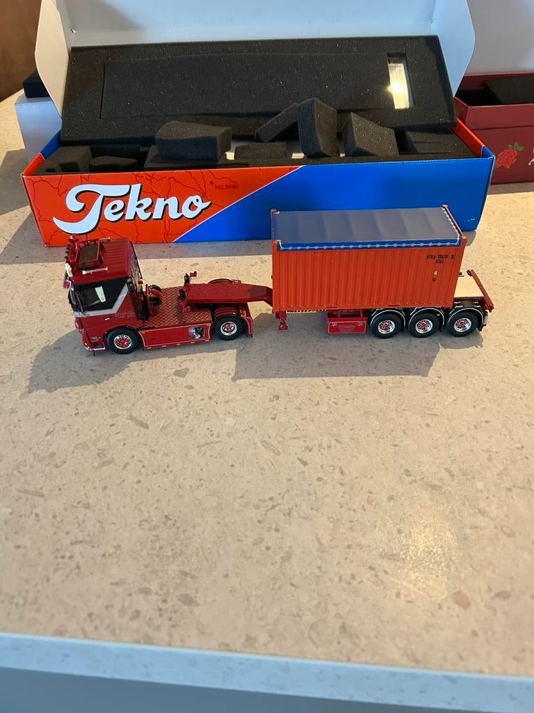 Tekno Weeda Miami Vice, Hobby en Vrije tijd, Modelauto's | 1:50, Ophalen of Verzenden, Zo goed als nieuw, Bus of Vrachtwagen, Tekno