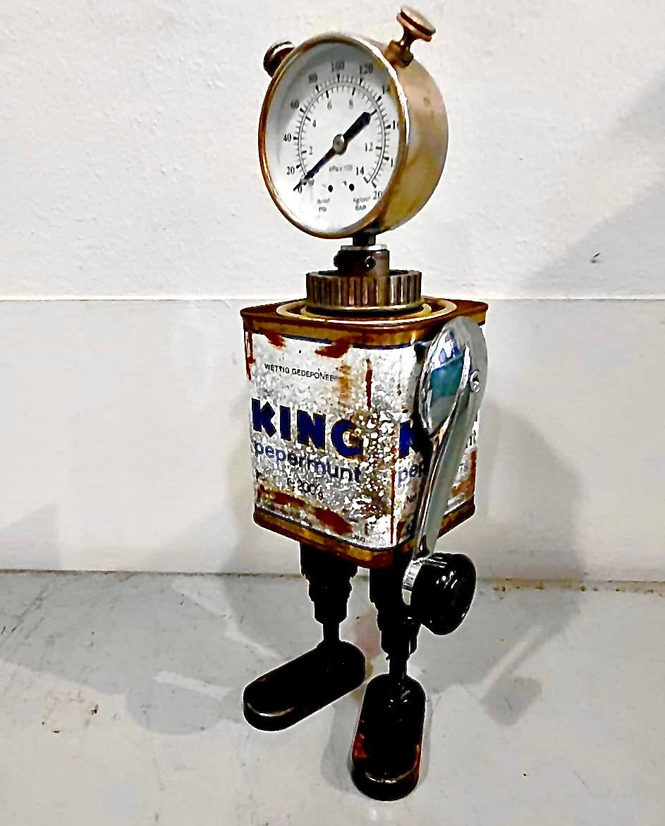 Robotje gemaakt van oud King blikje- Upcycling Duurzaamheid, G, In, Metaal, K