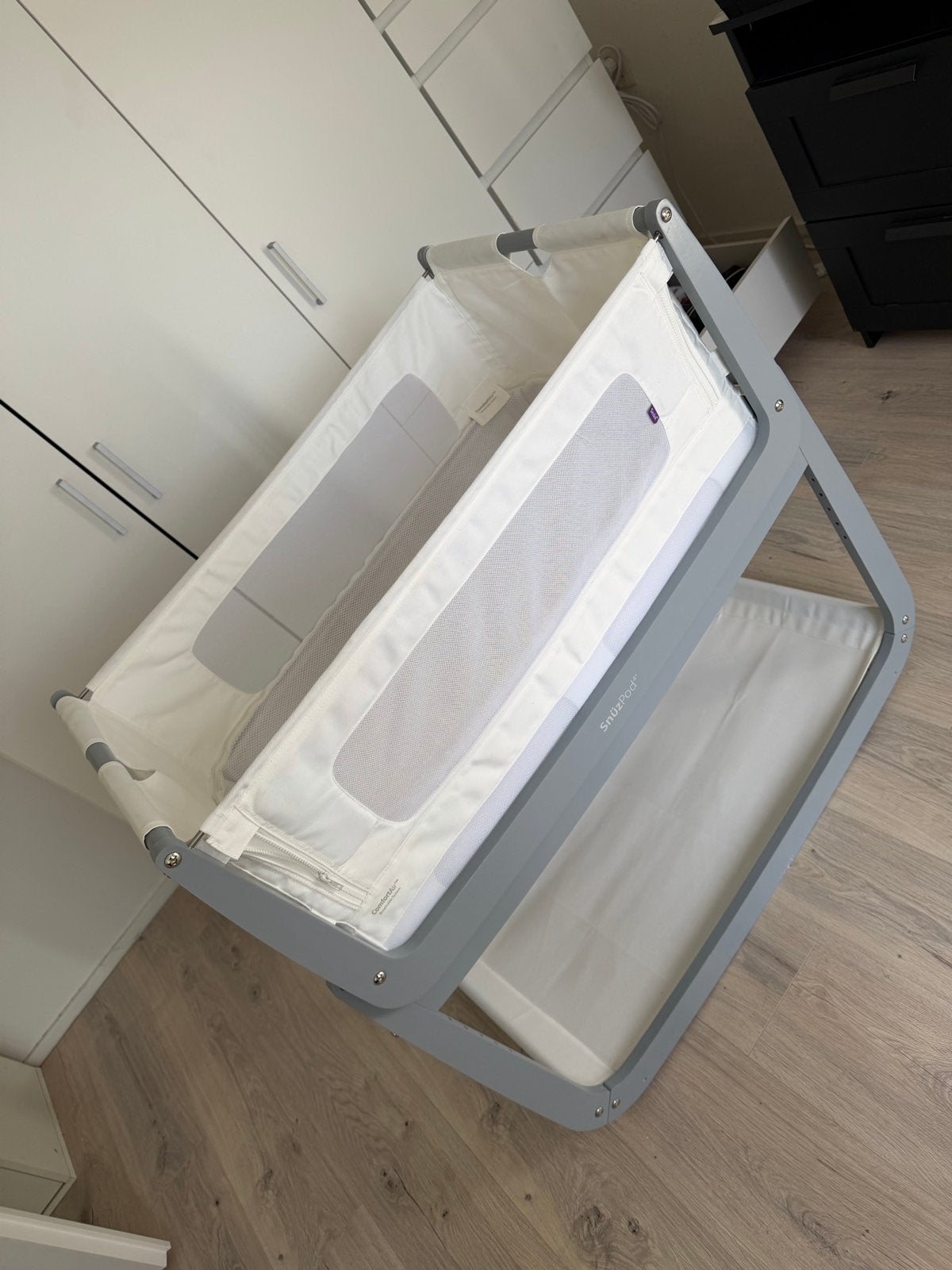 SnuzPod 4 Co-Sleeper Wieg - Zo goed als nieuw, Ophalen, Zo goed als nieuw, Wieg