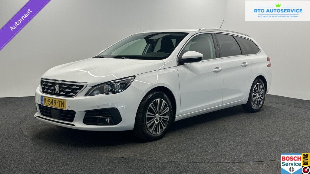 Peugeot 308 SW 1.2 PureTech Blue Lease Allure TREKHAAK CAMER, Auto's, Peugeot, Gebruikt, 1199 cc, Met garantie (alle), Leder en Stof